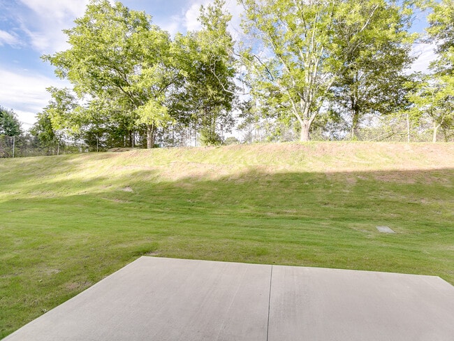Building Photo - Lovely 3 Bedroom 2.5 Bath Townhouse, Easy ...