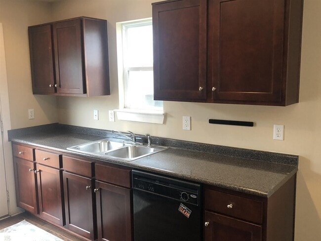 Building Photo - 3500 Steffisburg Dr