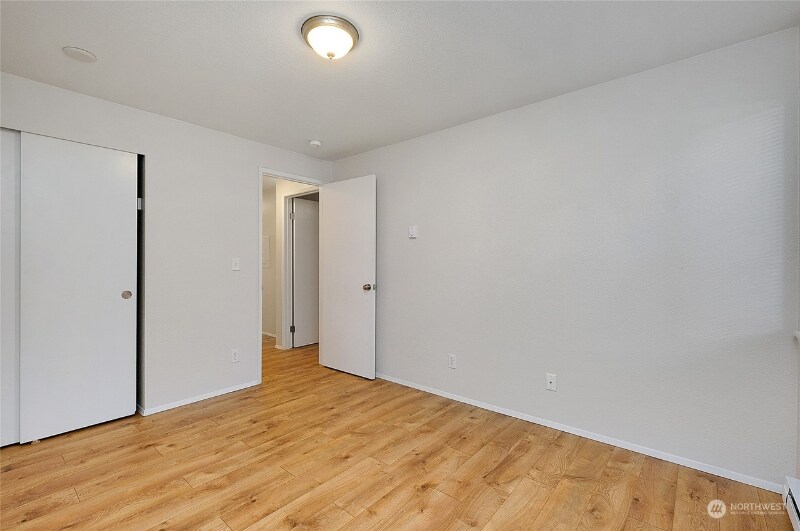 Building Photo - 4410 NW Wedgewood Ln