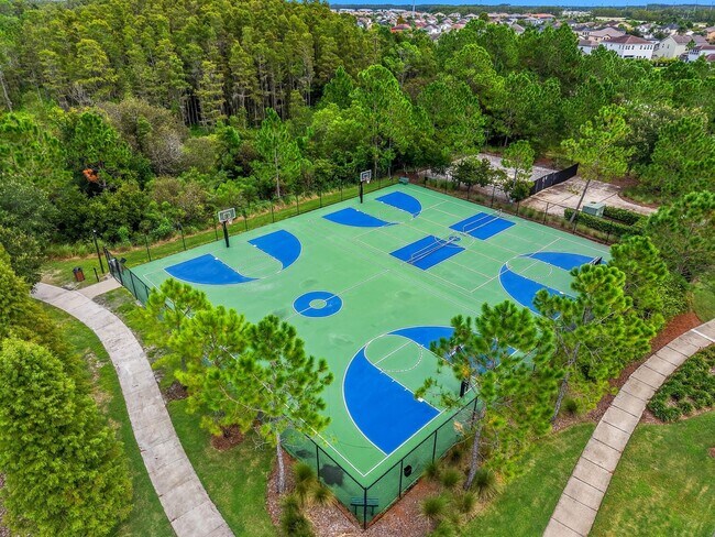 Building Photo - Modern 3BR/2.5BA Townhome in Estancia – Re...