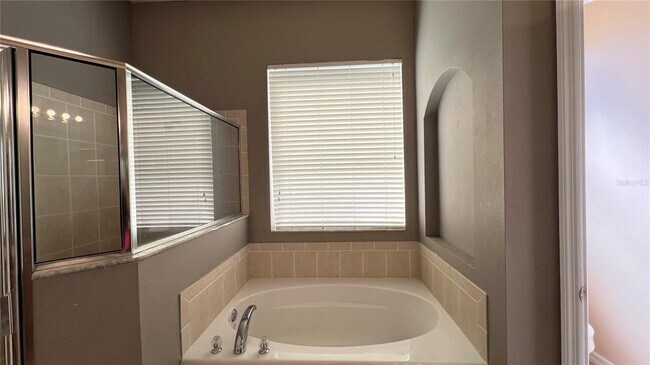 Building Photo - 15343 Grand Haven Dr