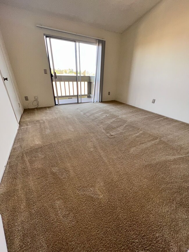 Building Photo - 2 Bed/2.5 Bath Condo at College Park Townh...