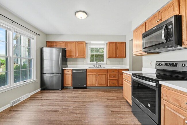 Building Photo - 616 Park Ridge Dr