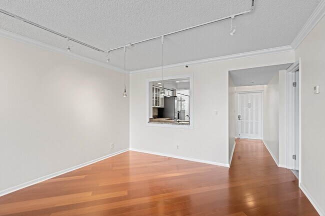 Building Photo - 1266 S Military Trail