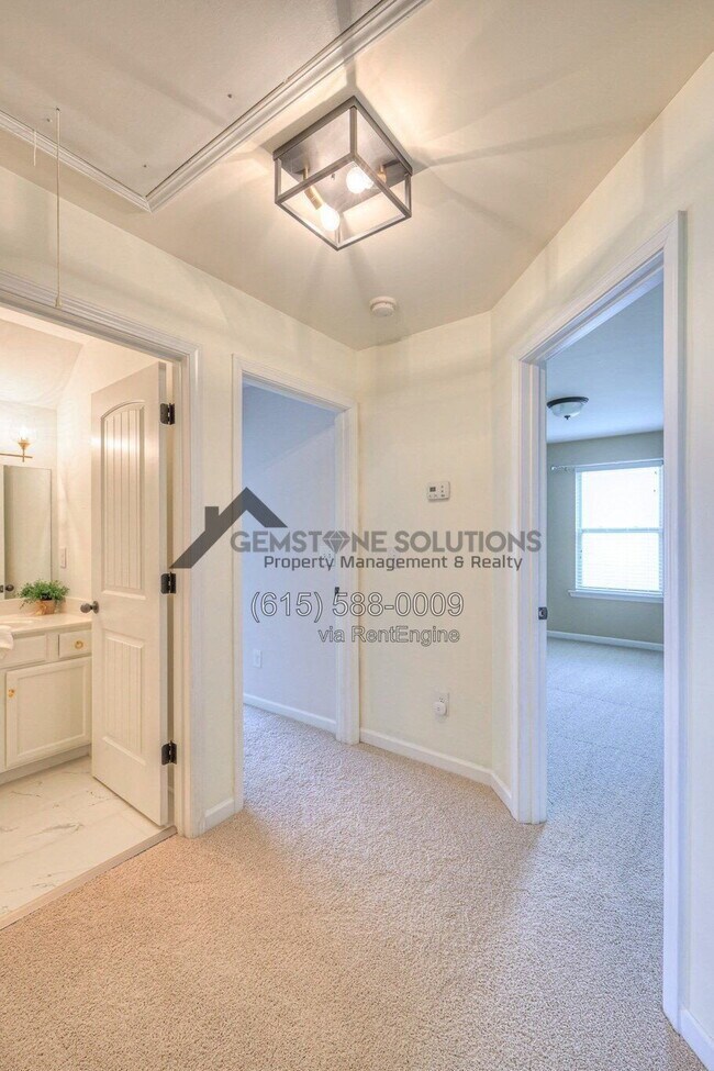Building Photo - 1008 Beverly Ln