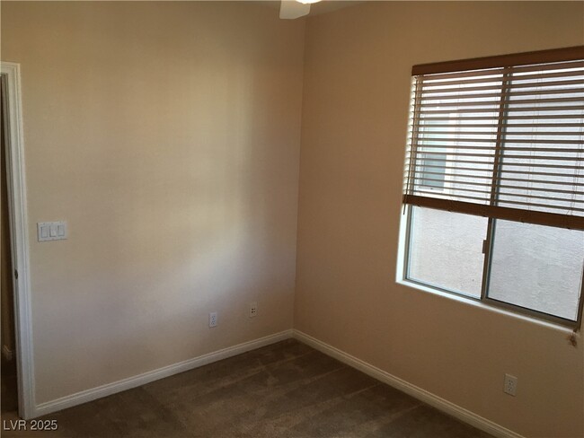 Building Photo - 11904 Luna Del Mar Ln