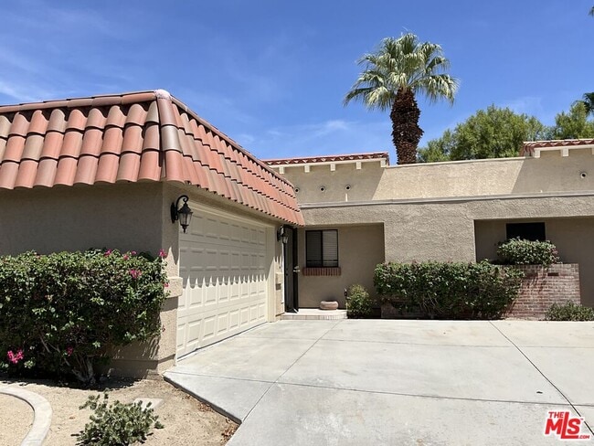 Building Photo - 40588 Pebble Beach Cir