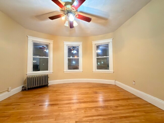 Building Photo - 90 Vernon St