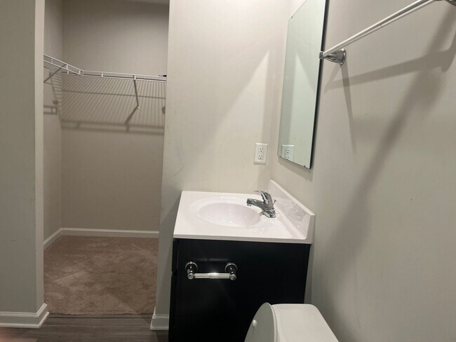 Building Photo - 3BR/2.5BA Townhouse in Hampton Townes