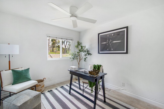 Building Photo - 19 Seabird Ct