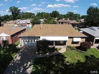 Building Photo - "Charming 3-Bedroom Retreat with 2 Full Baths in Prime Saint Louis Location - 1537 Sq Ft of Comfo...