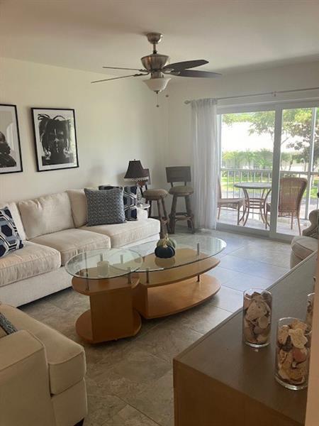 Building Photo - 6329 Bay Club Dr