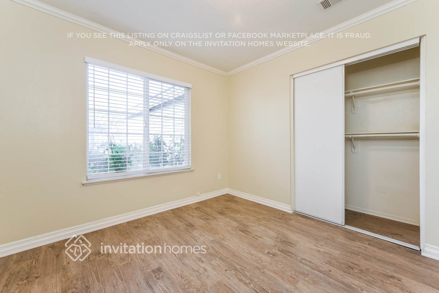 Building Photo - 3541 W Ave J 3