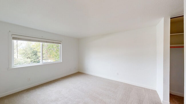 Building Photo - 400 Alameda del Prado