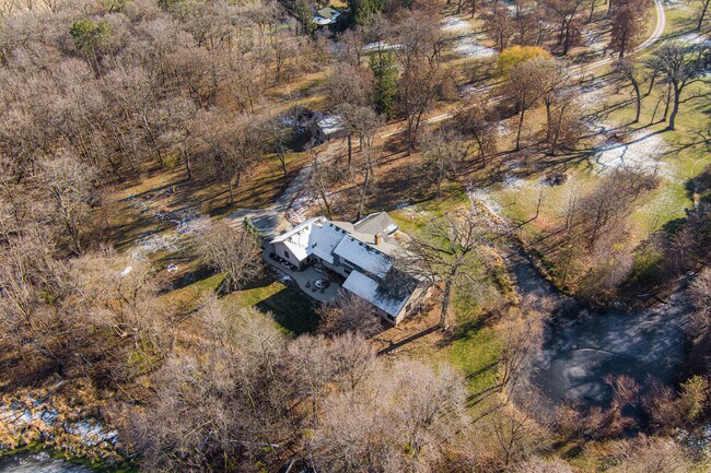 Building Photo - 15057 Whipple Rd