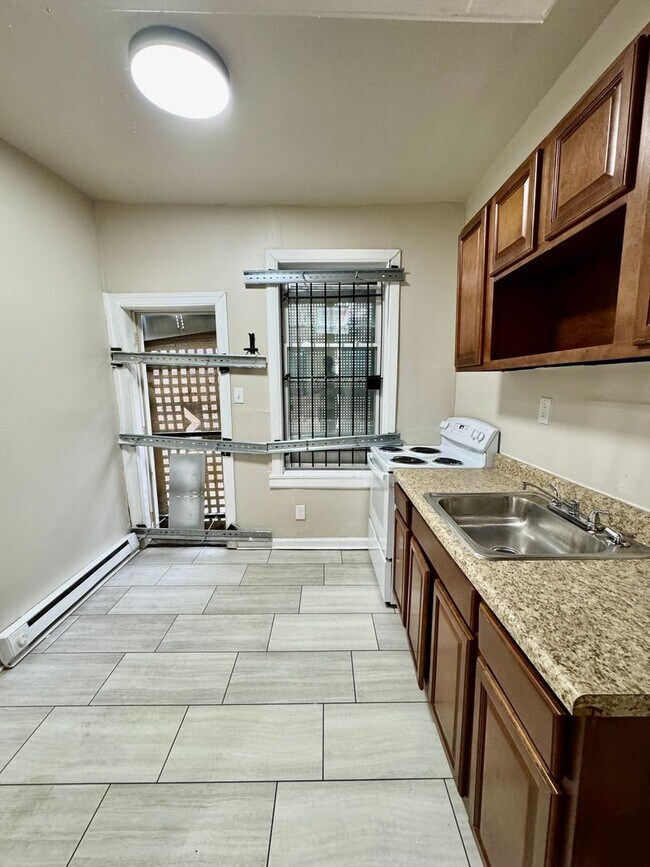 Building Photo - 1827 N Bailey St