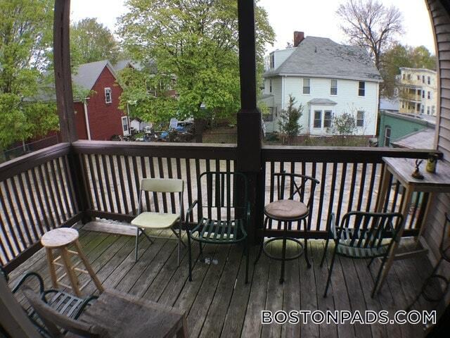 Building Photo - 74 Aldie St