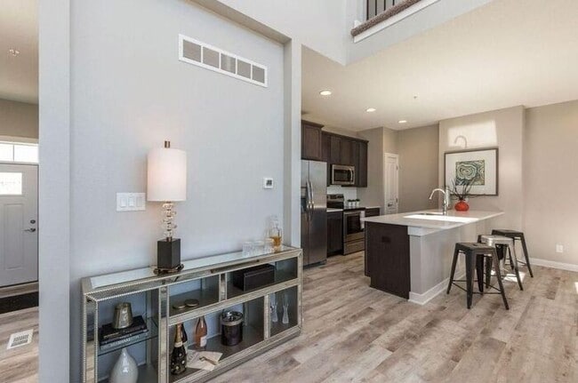 Building Photo - 1417 Mocking Bird Ln