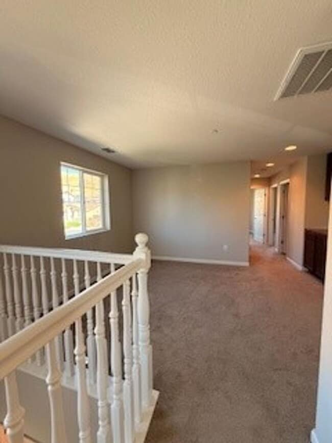 Building Photo - 2261 Hancock Dr