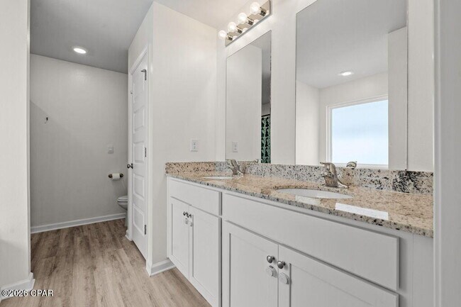 Building Photo - 6587 Kettles St