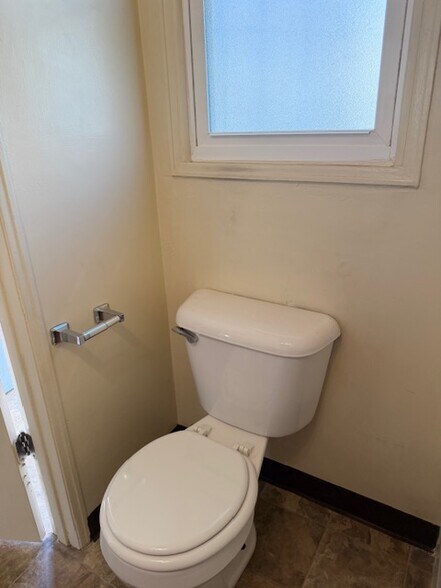 Building Photo - 1316 N Dominion Ave