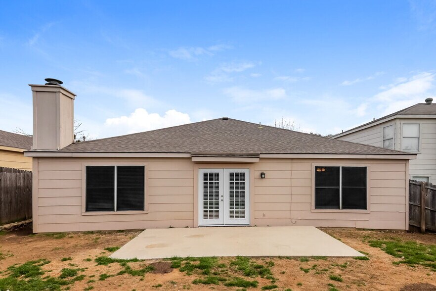 Building Photo - 3312 Bent Creek Dr