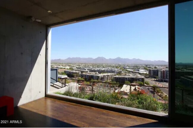 Building Photo - 7180 E Kierland Blvd