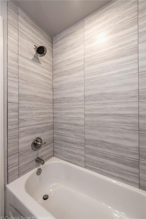 Building Photo - 1512 N Gregg Ave