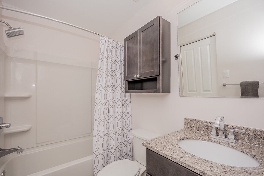 Building Photo - 413 Atlanta Court