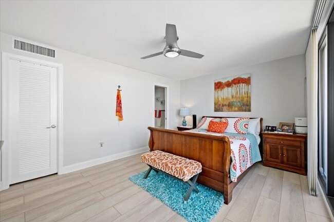 Building Photo - 4200 N Ocean Dr