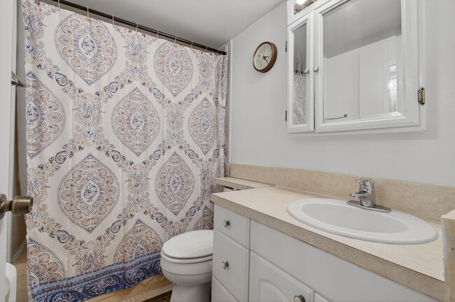 Building Photo - 2015 Cornwall A