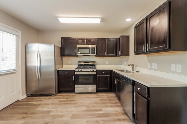 Building Photo - 3102 Same Way