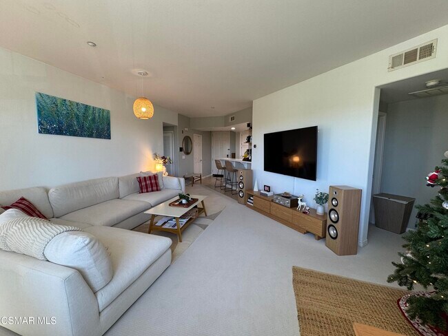 Building Photo - 243 Riverdale Ct