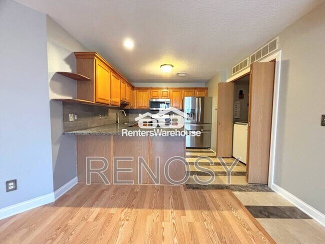 Building Photo - 10151 Sutton Dr
