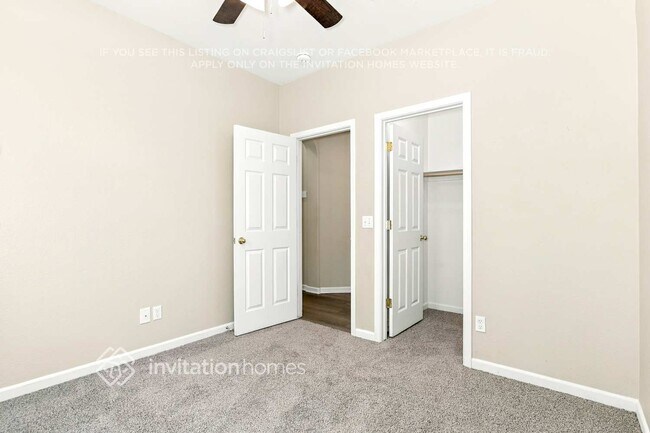 Building Photo - 5736 Bridgecross Dr