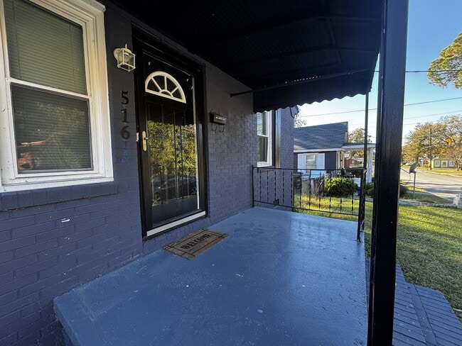 Building Photo - 516 Olivia Ln