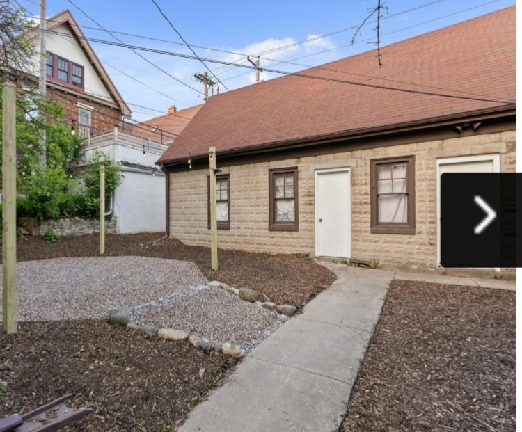 Building Photo - 3062 N Oakland Ave