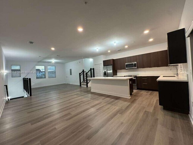 Building Photo - 10473 NW 82nd St