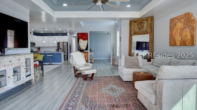 Building Photo - 231 Flip Flop Ct