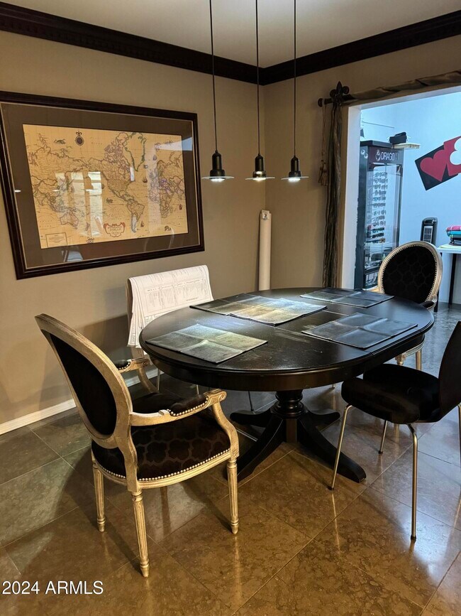 Building Photo - 7908 E Solano Dr