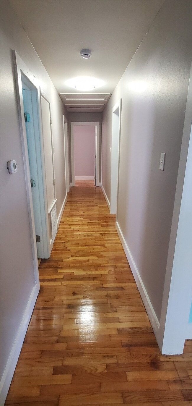 Building Photo - 4511 Avenue Q