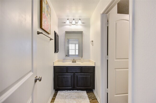Building Photo - 10702 Claythorne Ct