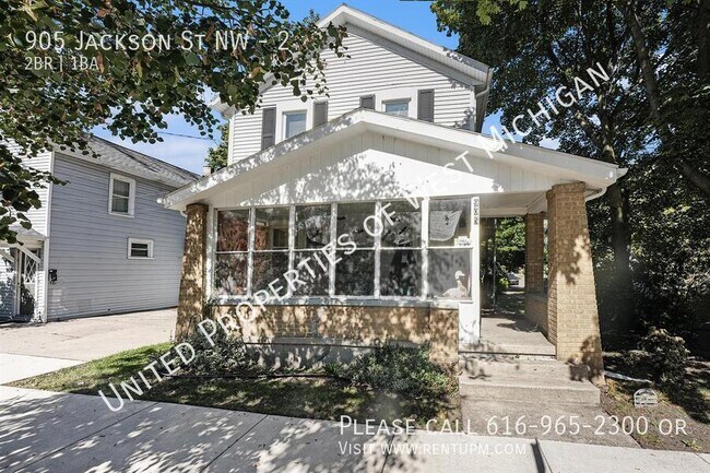 Building Photo - 905 Jackson St NW