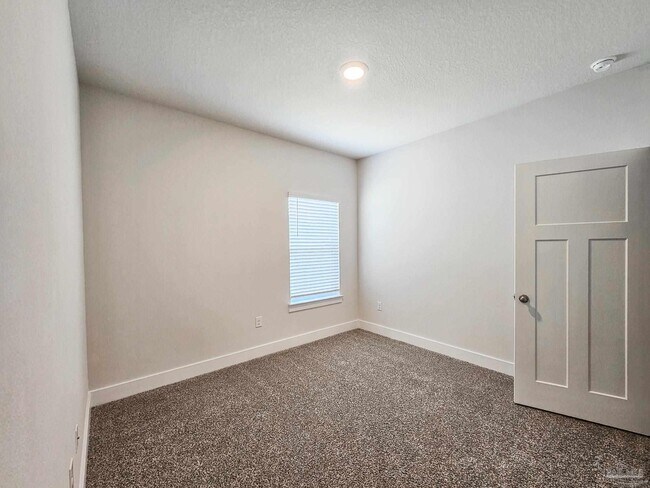 Building Photo - 6023 Rutherford Lp