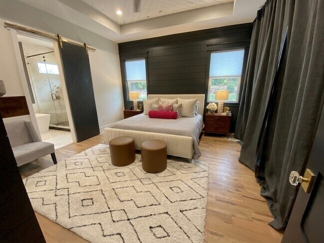 Building Photo - 805 Cordell St