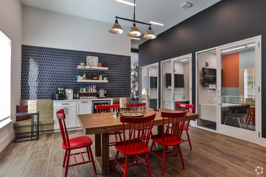 Study & Coffee - Flagship Carrollton Apartments and Townhomes