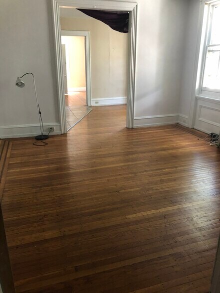 Building Photo - 414 S 41st Street