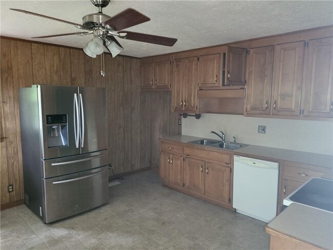 Building Photo - 6707 Campground Rd