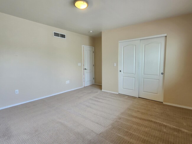 Building Photo - 4179 N Fortune Loop