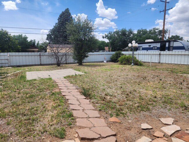 Building Photo - 1700 S Avenue B